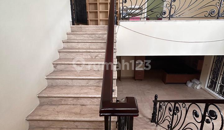 Dijual Rumah Dikota Wisata 2