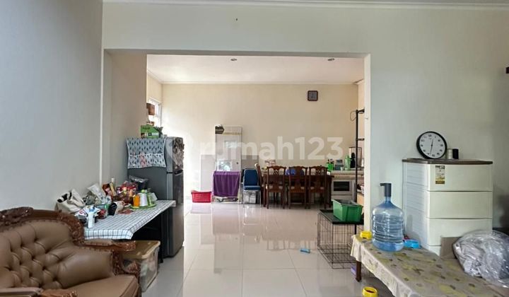 Ready to Occupy House in Tourist City