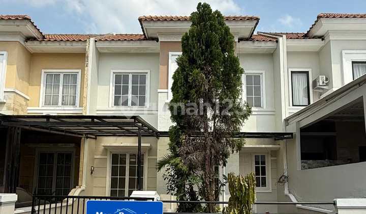 For Sale House in Kota Wisata House SHM in Kota Wisata