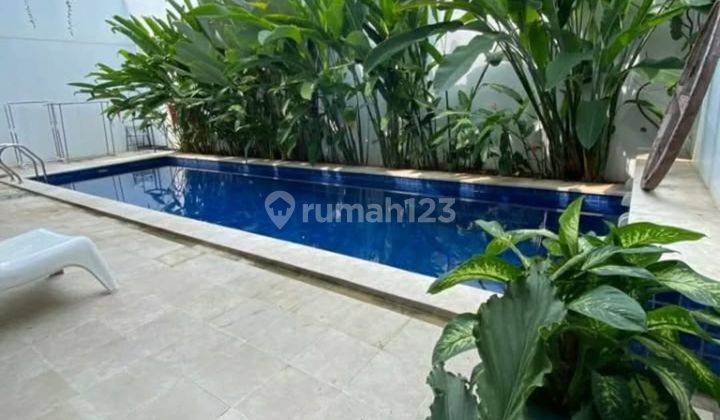 Ada Kolam Renang Dalam Cluster Di Kota Wisata Cibubur 1