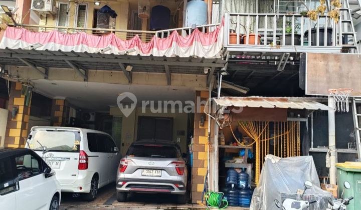 Siap Huni Rumah 3 Lantai Dikota Wisata