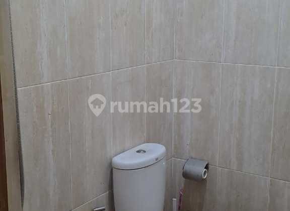 Hunian Eksklusif di Taman Laguna Cibubur Rumah SHM di Perumahan Taman Laguna Cibubur Blok I No. 32, Jatikarya, Jatisampurna, Kota Bekasi, Jawa Barat, Indonesia, 17435, Cibubur 2