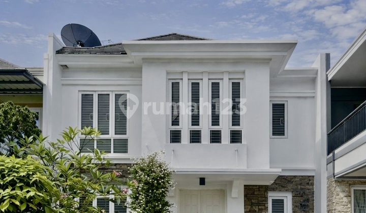 Rumah Ekslklusif di Kota Wisata