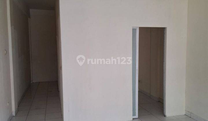 Disewakan Ruko Di Kota Wisata di Jl. Kota Wisata, Nagrak, Kec. Gn. Putri, Kabupaten Bogor, Jawa Barat, Kota Wisata Unfurnished SHM 60.0 m² Ruko 2