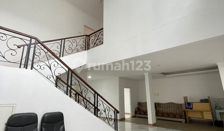 Exclusive Residence in the Tourist City 2