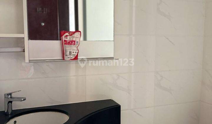Disewakan Rumah Full Furnished Siap Huni Cluster Terdepan Di Legenda Wisata  2