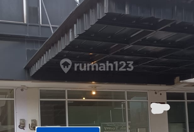 Strategic Location Shop House Ready to Occupy Cheap Price in Tourism City