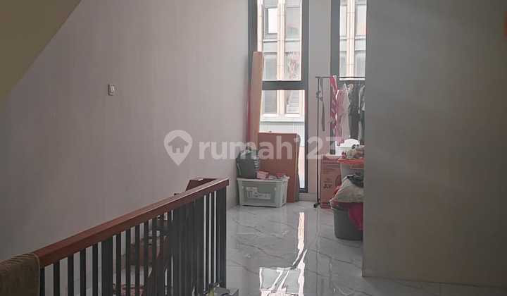3-Story Shophouse Ready to Occupy, Suitable for Office, Business, etc. in Kota Wisata. 2