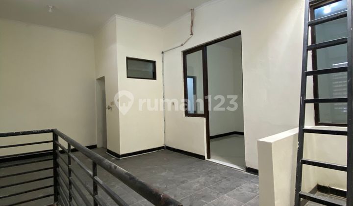 House Renovated Cheap Price in Legenda Wisata 2