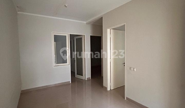 1.5-Story House, Renovated with Light Steel, Ready to Live in at Legenda Wisata. 2