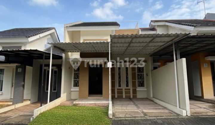 Rumah 1,5 Lantai Sudah Renovasi Baja Ringan Siap Huni di Legenda Wisata