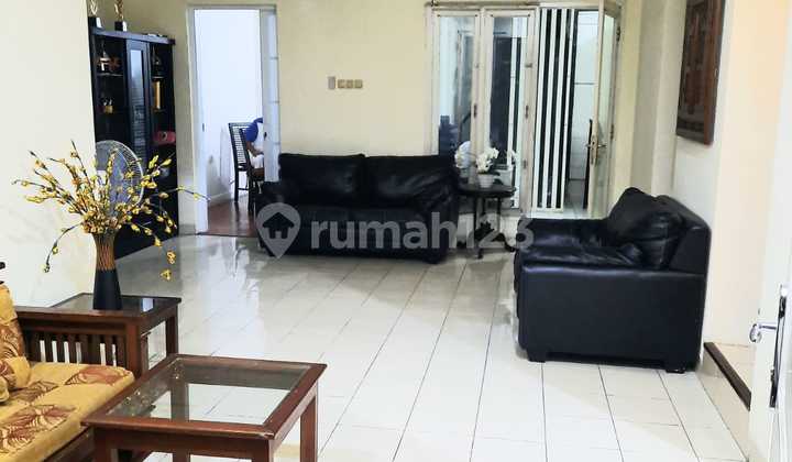 Fully Furnished House Ready to Live In, Just Bring Your Suitcase in Kota Wisata 2