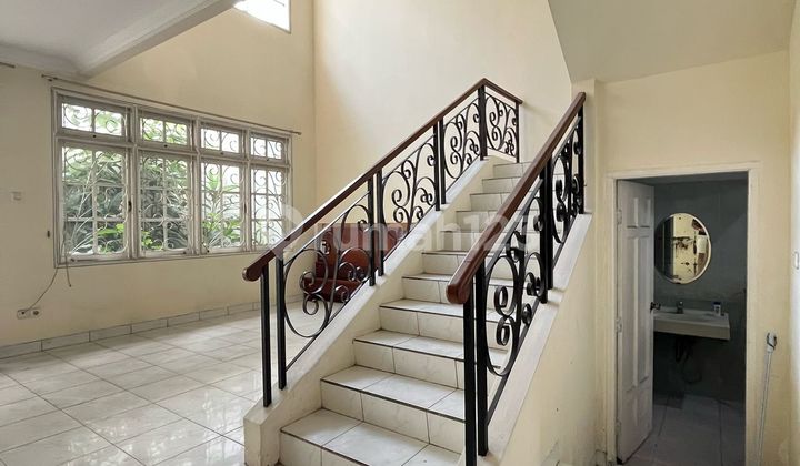 Rumah Besar Cluster Terdepan Siap Huni di Kota Wisata 2