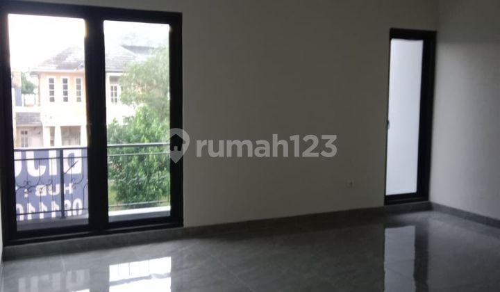 Quick Sale Large Newly Renovated House in Kota Wisata 2