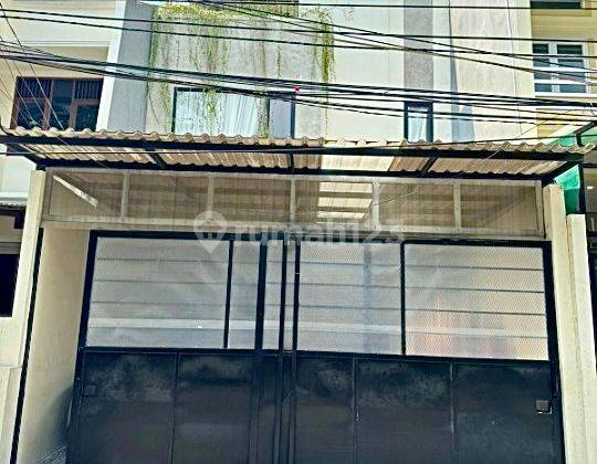 DIJUAL RUMAH MINIMALIS DI KELAPA GADING JAKARTA UTARA 1