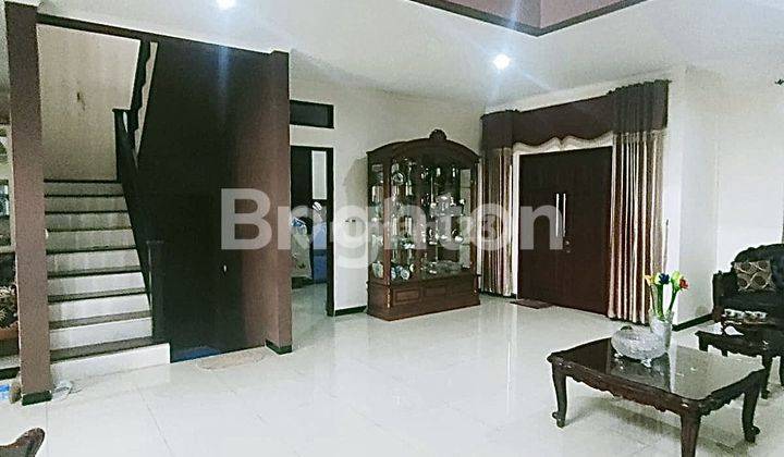 RUMAH MODERN 2 LANTAI SIAP HUNI SEMI FURNISHED DI KEMANG PRATAMA BEKASI 2