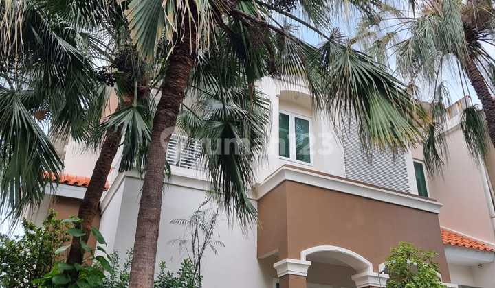 RUMAH CANTIK DI PERUMAHAN ELITE BUKIT GADING MEDITERANIA
