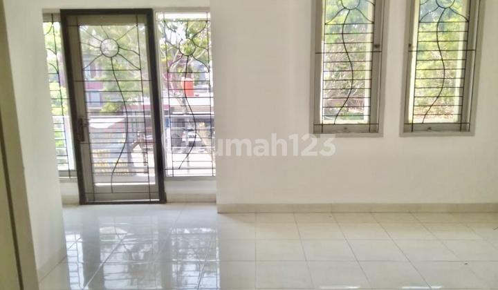 Beautiful HOEK House in Pasadena Cluster, Delta Mas City, Central Cikarang Beautiful HOEK House in Pasadena Cluster, Delta Mas City, Central Cikarang