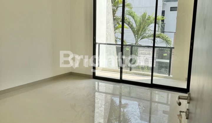 RUMAH BARU 2 LANTAI DI KELAPA NIAS KELAPA GADING JAKARTA UTARA