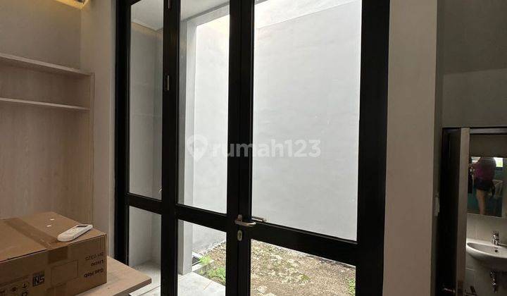 Di jual rumah baru renovasi mulus harga miring di grandwisata 1