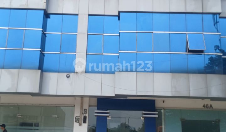 Strategic Shop House for Rent in Jakarta Strategic Shop House for Rent in Jakarta