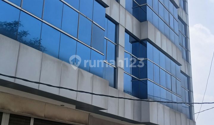 Strategic Shop House for Rent in Jakarta Strategic Shop House for Rent in Jakarta