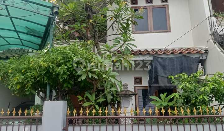 Sell Cheap House in Jatiwaringin East Jakarta Sell Cheap House in Jatiwaringin East Jakarta
