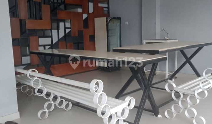 For Sale: 31-Room Boarding House in Matraman, East Jakarta 2