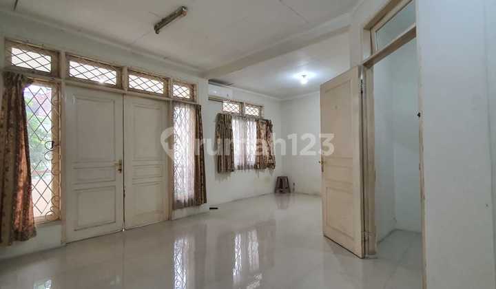 For Rent 2-Story House Ready to Occupy 6 X 15 in Taman Palem Cengkareng West Jakarta