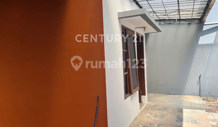Rumah Lingkungan Tenang,Sirkulasi Dan Pencahayaan Baik 2