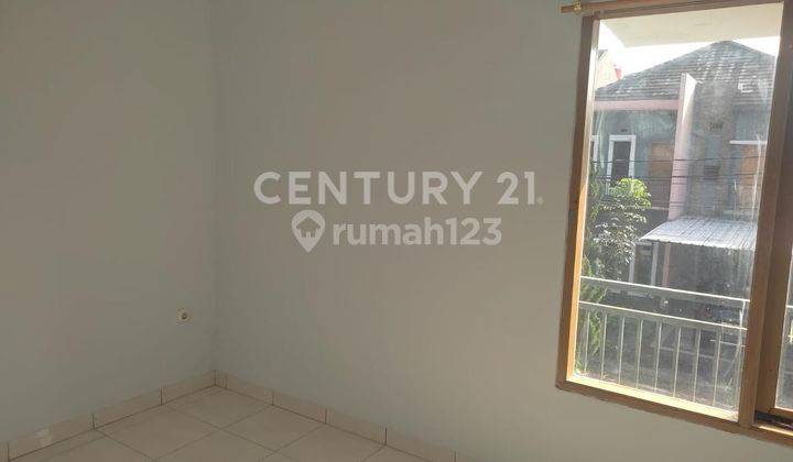 Rumah Modern  2 Lantai Siap Huni Cluster Antapani 2