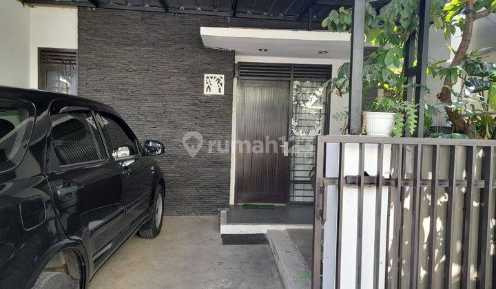 Rumah Bagus Lokasi Strategis di Komplek Palm 2 Residence, Dayeuhkolot, Bandung 1