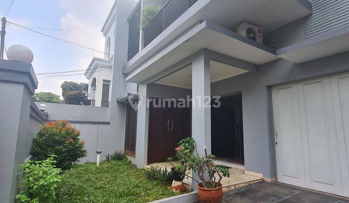 Rumah 2 lantai siap huni di Pondok Indah SHM Sudah Renovasi 2