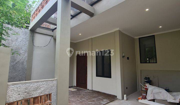 Rumah Brand New Aesthetic 2 lantai di Cirendeu 10 menit ke lebak bulus 2