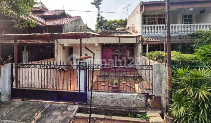 Dibawah NJOP! Rumah Hitung Tanah di Pondok Indah. Depan Taman Jalan Lebar SHM