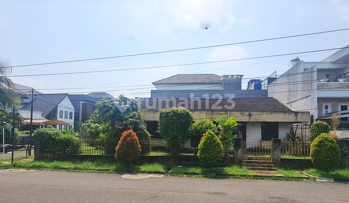 Rumah Hitung Tanah Hook Utara Barat Lingkungan Tenang Pondok Indah