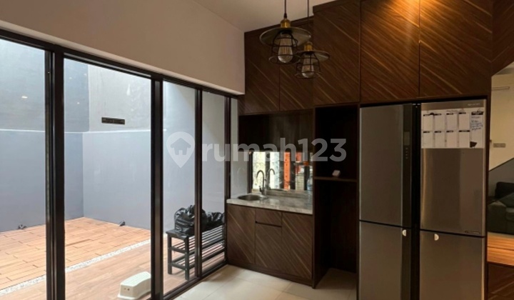 Rumah Siap Huni Dalam Komplek 10 Menit ke MRT Lebak Bulus SHM