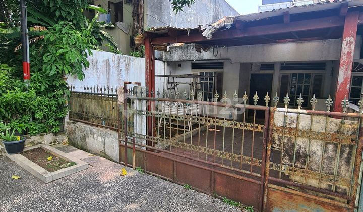 Termurah Jarang Ada! Rumah Tua Hitung Tanah Di Komplek Lebak Bulus 2