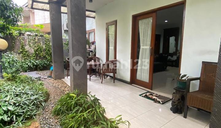 Good Deal Ready-to-Occupy House on Kerinci Street, Kebayoran Baru, SHM