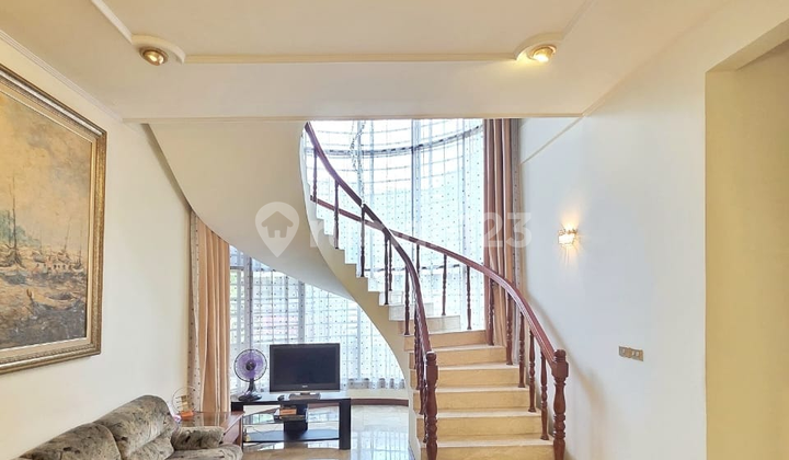 Dibawah njop Excellent Condition Rumah hook pondok indah dekat pim 2