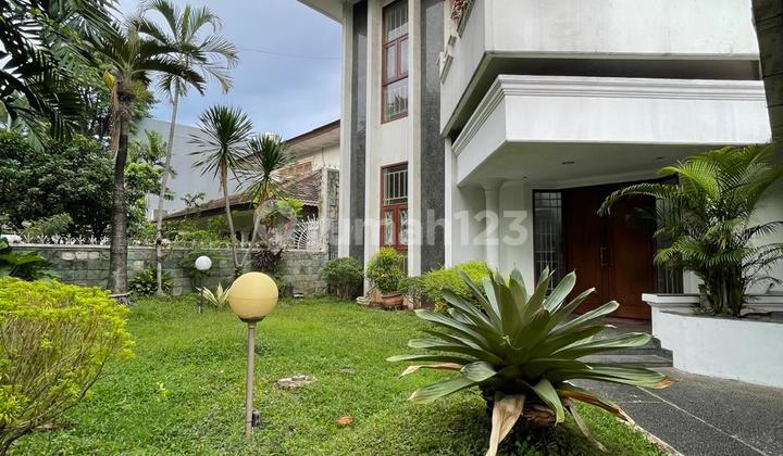 Rumah Jalan Utama Namun Tenang Dan Asri Sekolah Duta Pondok Indah