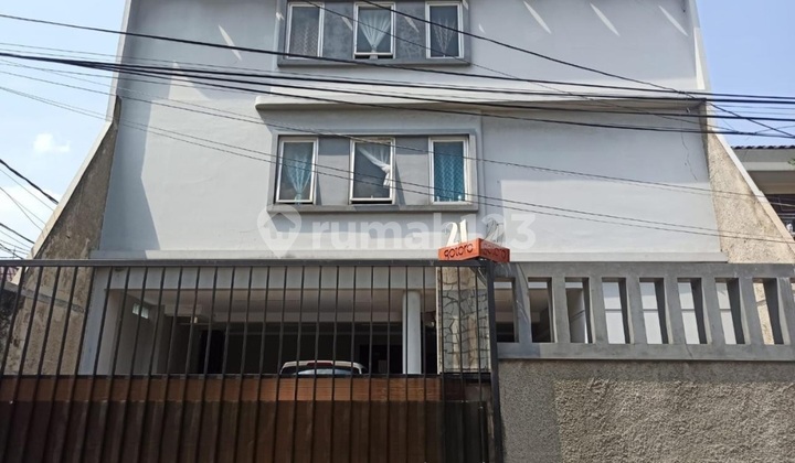 Cocok Untuk Investor! Rumah Kos 20 Kamar Full Occupancy Shm 2