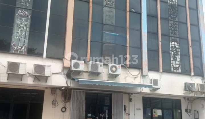 3-Storey Shop House with Spacious Parking Pondok Pinang Near Jorr Toll Road 3-Storey Shop House with Spacious Parking Pondok Pinang Near Jorr Toll Road
