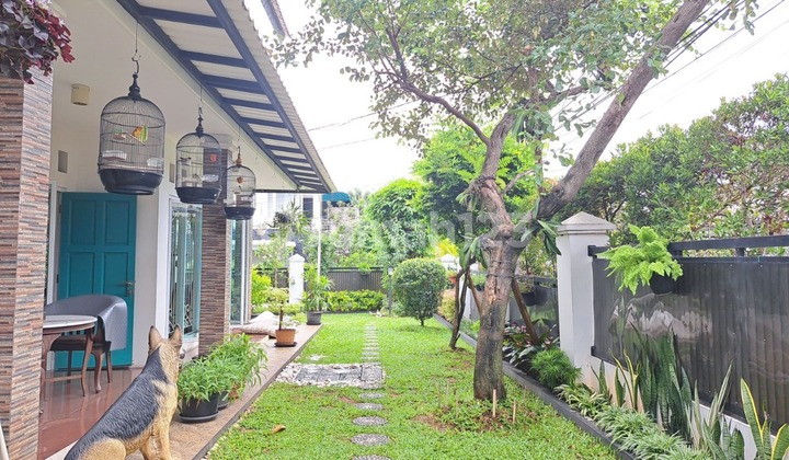 Rumah Cantik Siap Huni Hook Dalam Komplek Lebak Bulus Dekat Mrt Shm 1
