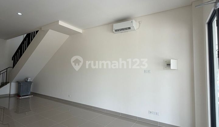 For Rent, Sorrento Grand West/East 2-Storey Shop House, 90 Million/Year. 2