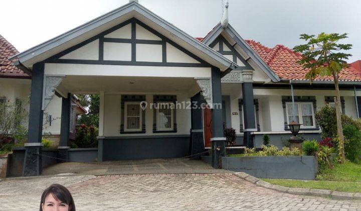 Villa Thailand Kota Bunga Bogor Puncak 1