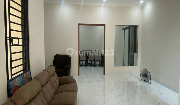 Rumah Habis Renovasi Cluster Crystal Gading Serpong Semi Furnished Sudah Renovasi SHM - Sertifikat Hak Milik di Cluster Crystal , Gading Serpong Rumah 2