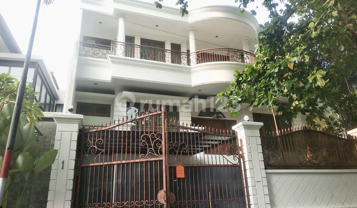 Rumah Mewah 5 Kamar Tidur Pondok Indah