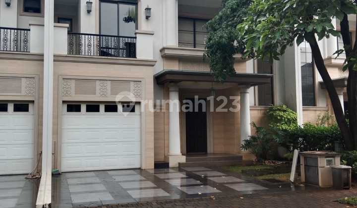 Jual Rumah Swimming Pool Jadeite De Park Bsd 5.8 M 2