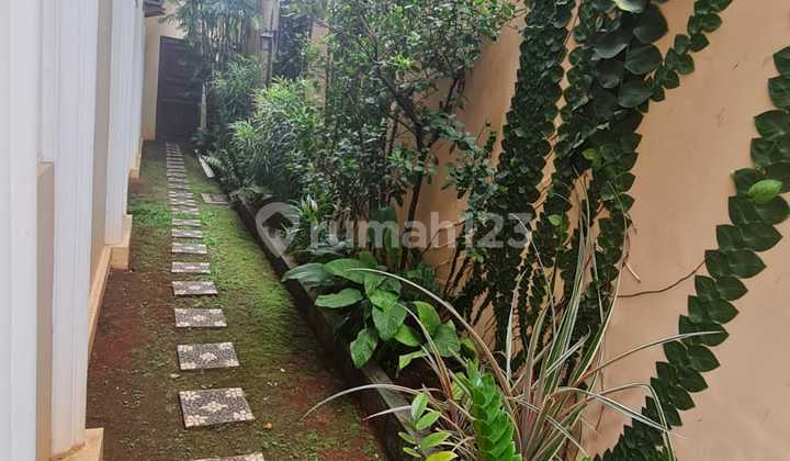 For Sale Beautiful Ready-to-Occupy House in BSD Fontainebleau Golf Residence 7.5 M Negotiable 2